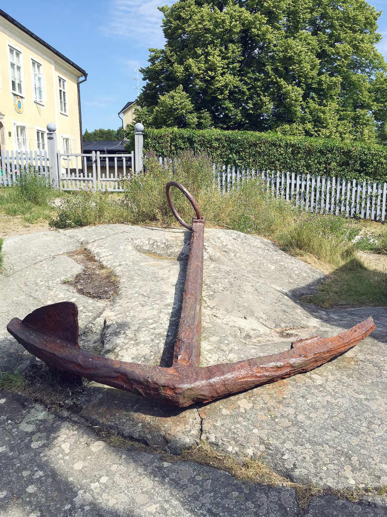 One of the big anchors one can find placed around Sandhamn.