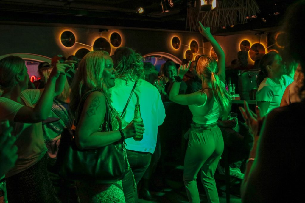 stockholm best nightclubs Golden Hits
