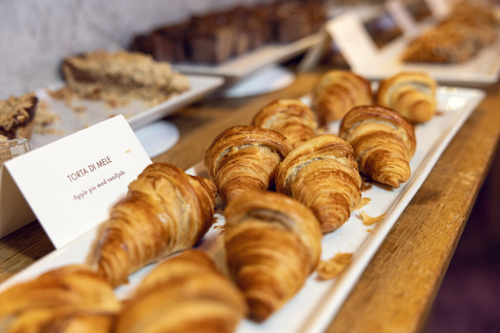 Eataly Italian brunch food croissant
