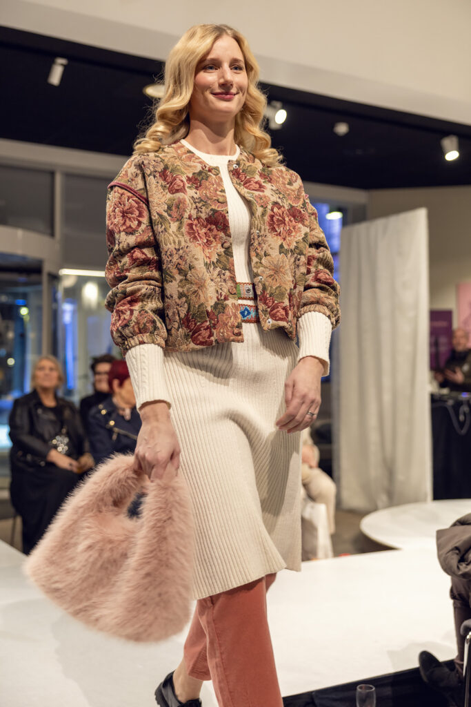 Soft pinks and deep wine tones bring warmth, romance and elegance to Scandinavian wardrobes this season.